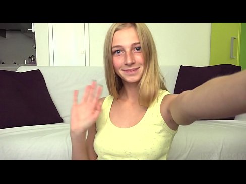 ❤️ Kiedy się nudzę, leniwie masturbuję moją różową cipkę Fucking at us ️❤
